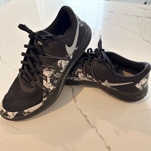 Nike Women’s Running Shoes Size 8.5